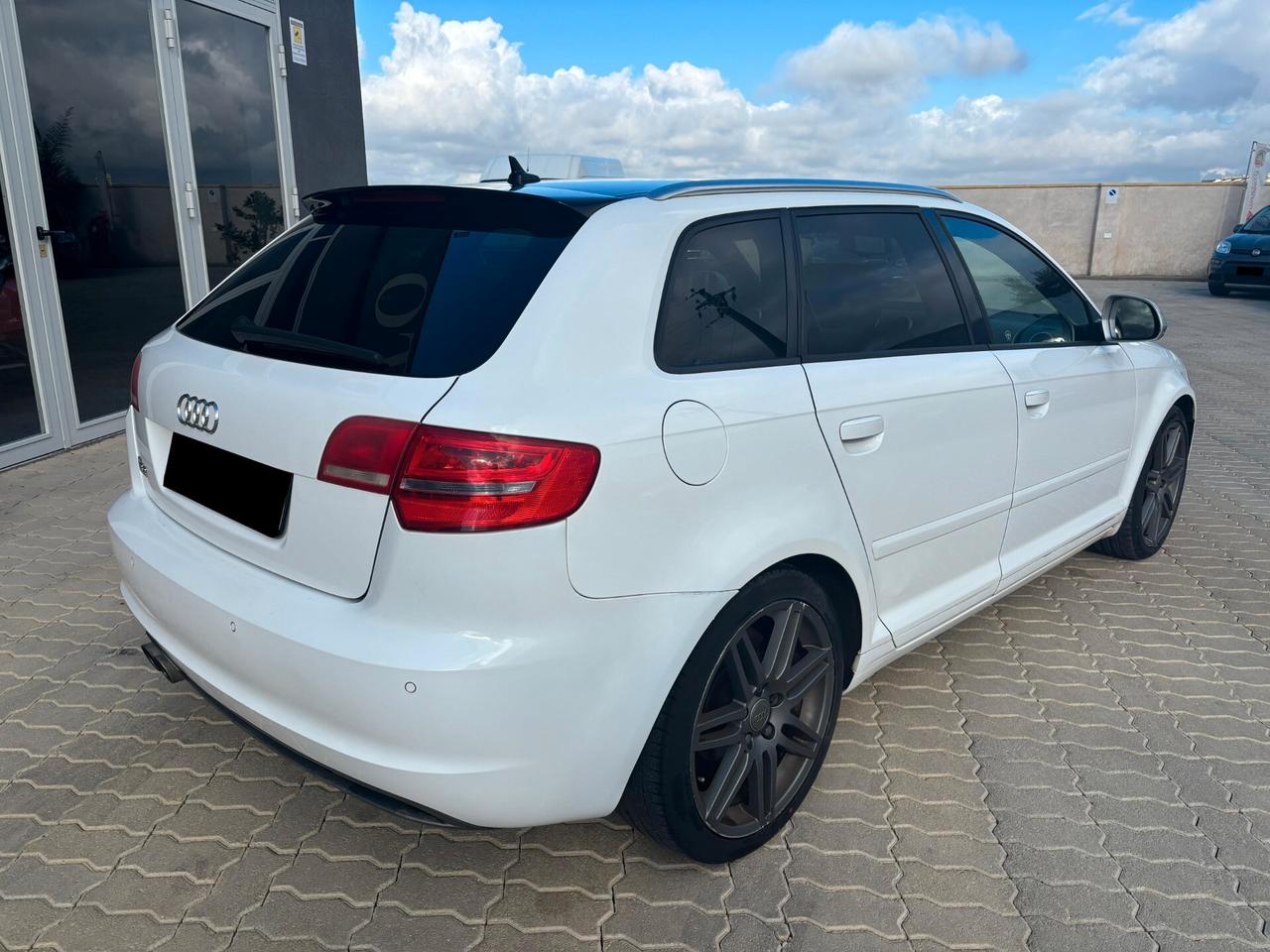 AUDI A3 SPB 2.0 TDI F.AP. AMBIENTE