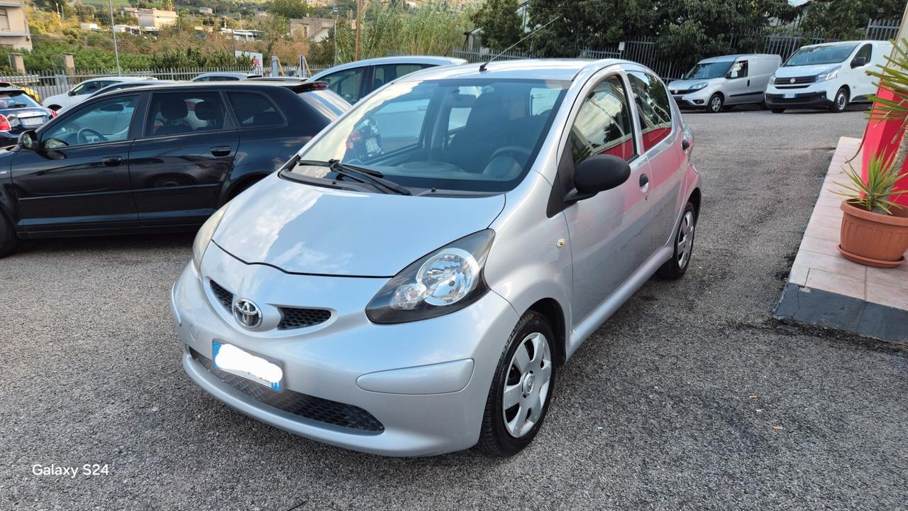 Toyota Aygo 1.0 12V VVT-i 5 porte