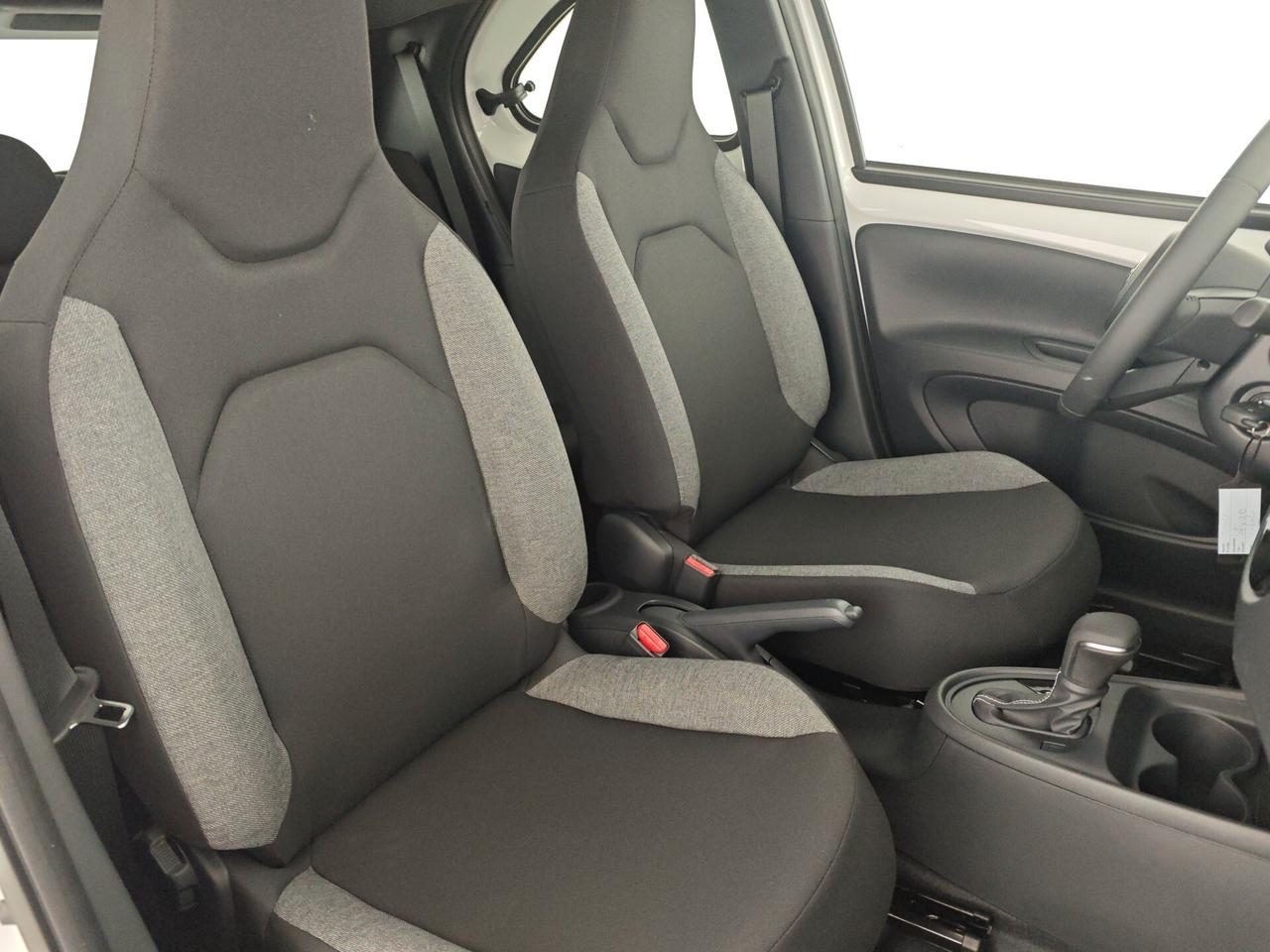Toyota Aygo X 1.0 VVT-i 72 CV 5 porte Active S-CVT