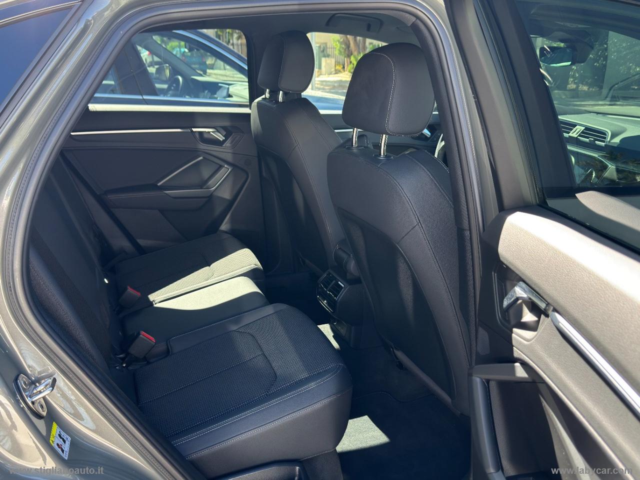 AUDI Q3 SPB 35 TDI S tr. S line