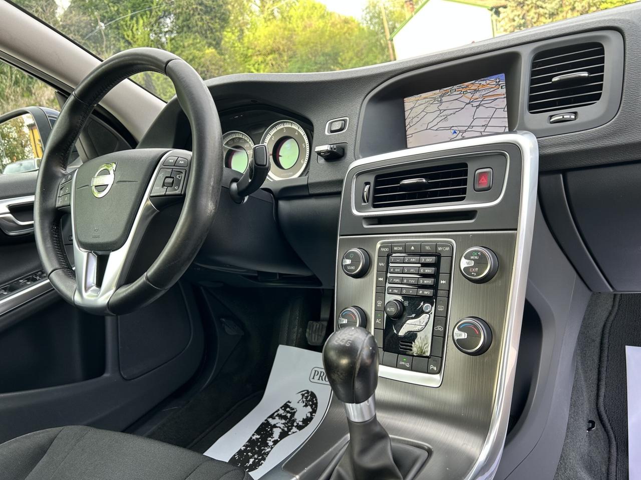 VOLVO S60 1.6 D2 115CV MOMENTUM UNICO PROPRIETARIO