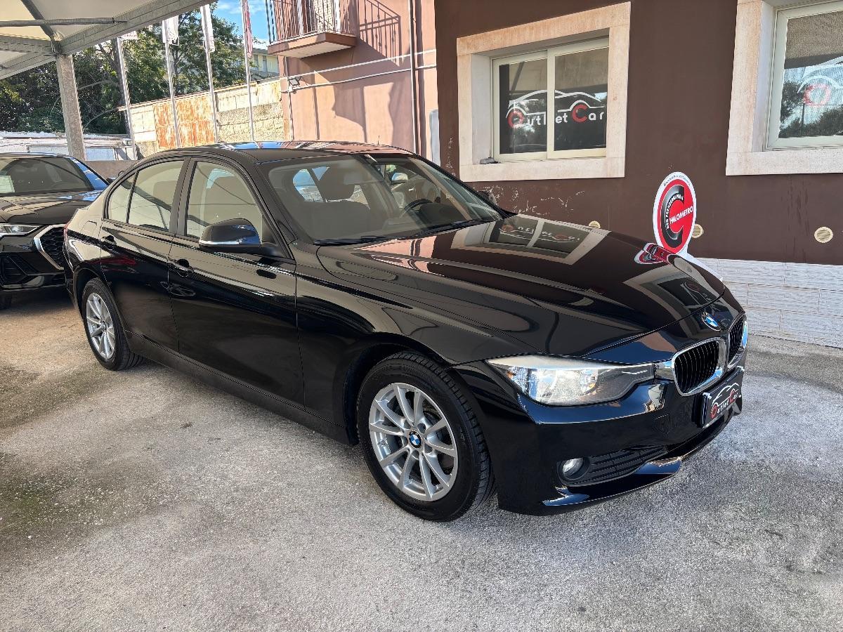 BMW - Serie 3 - 320d Business aut.