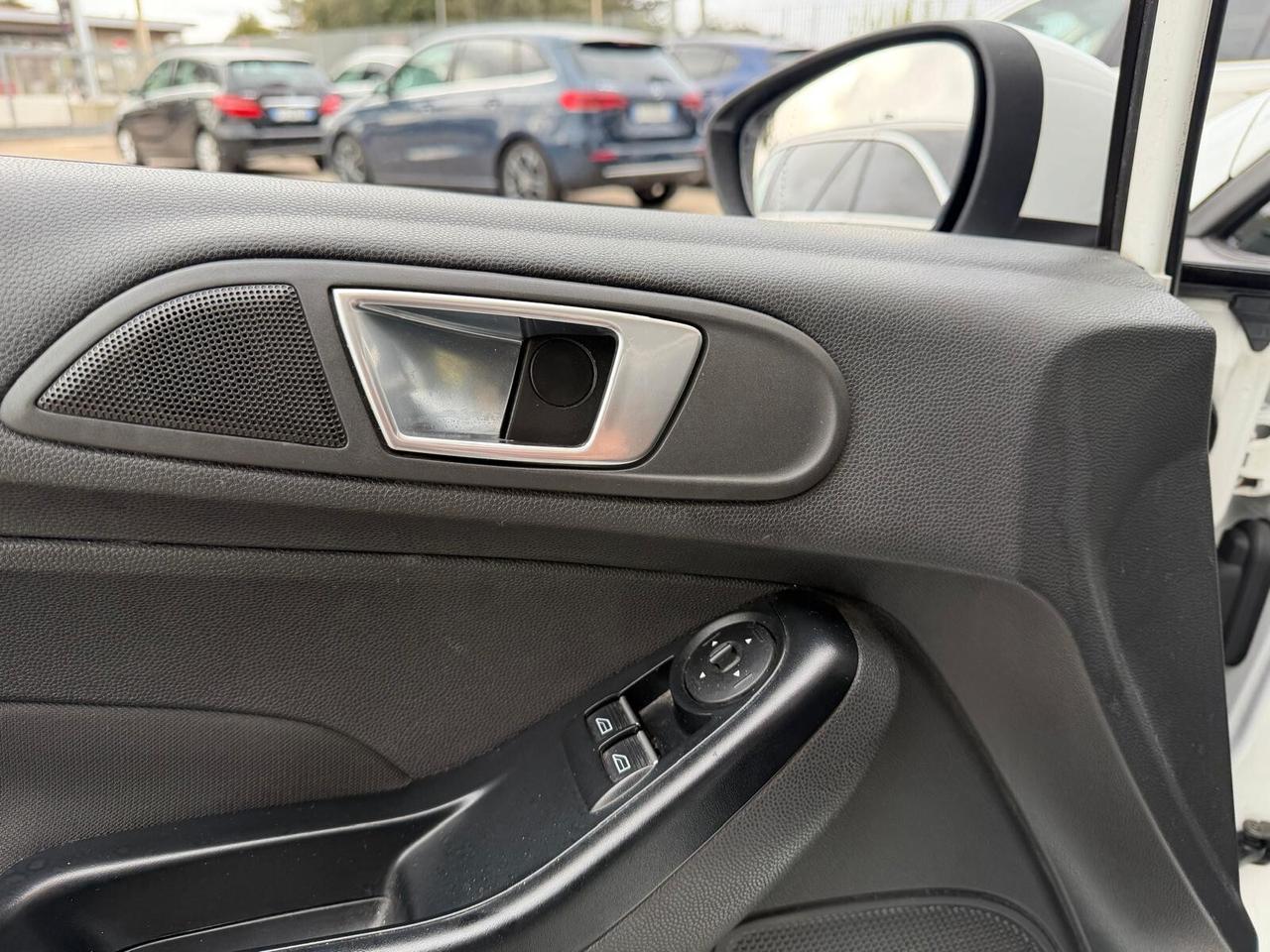 FORD FIESTA TITANIUM 1.5 TDCI 75CV OK NEOPATENTATO ANNO 2016