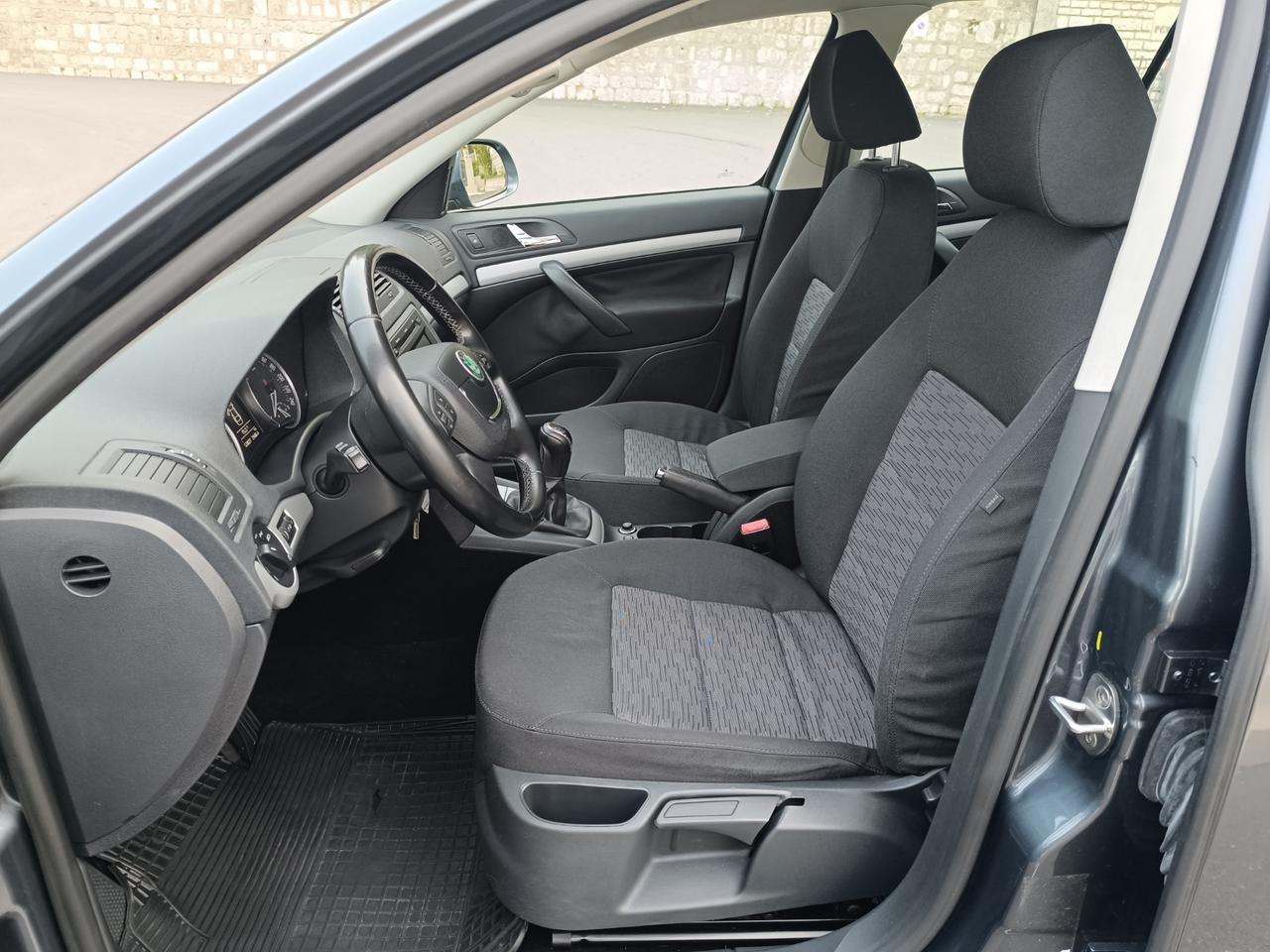 Skoda Octavia 1.6 TDI CR F.AP. Wagon Executive