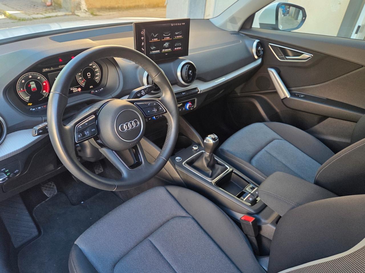 Audi Q2 30 TDI IDENTITY BLACK