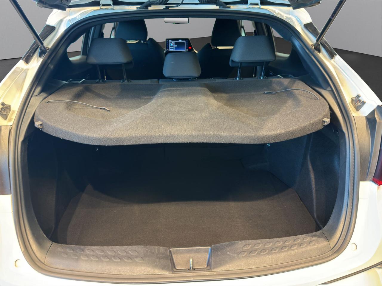 Toyota C-HR 1.8h Active e-cvt