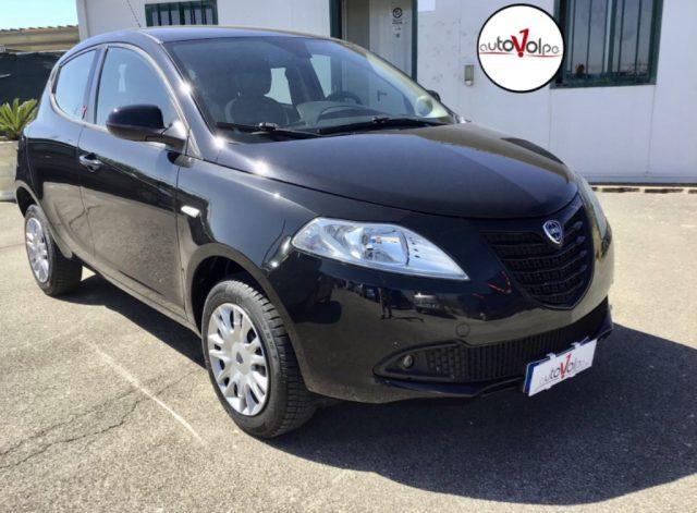 LANCIA Ypsilon TwinAir 5p Metano Ecochic Elefantino Rosso