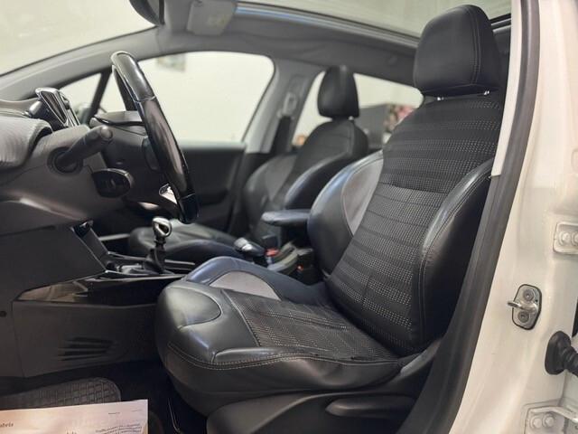 Peugeot 2008 BlueHDi 120 S&S Black Matt