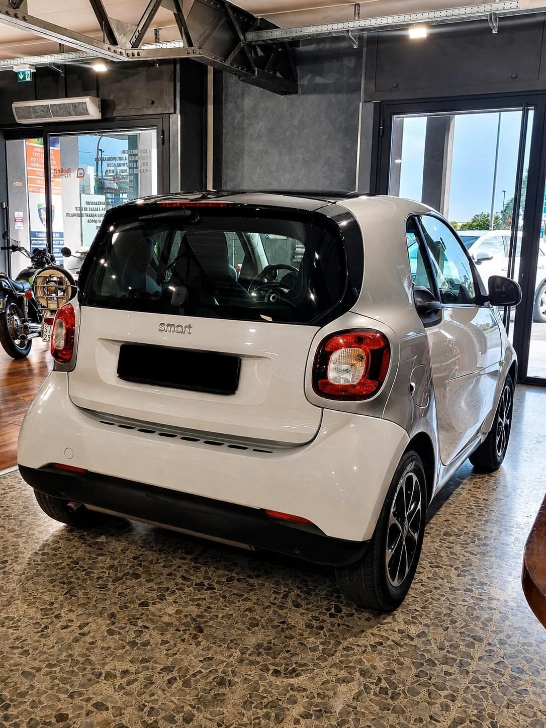 Smart ForTwo 71CV 1.0 Youngster