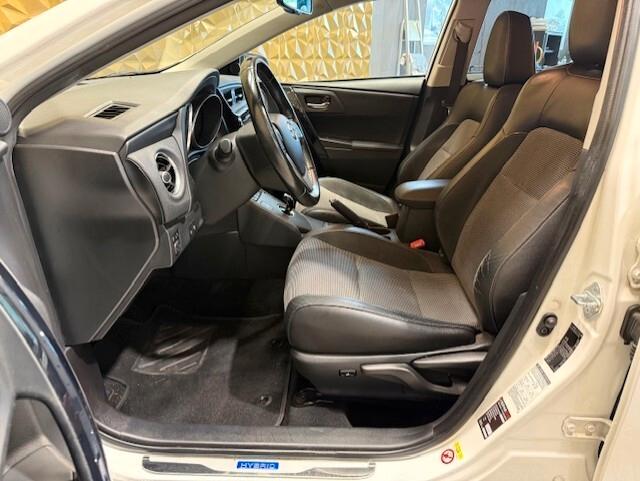 Toyota Auris Touring Sports 1.8 Hybrid Lounge