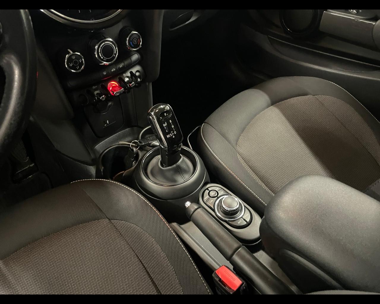 MINI Mini 4ª serie (F56) - Mini 1.5 Cooper Camden Edition