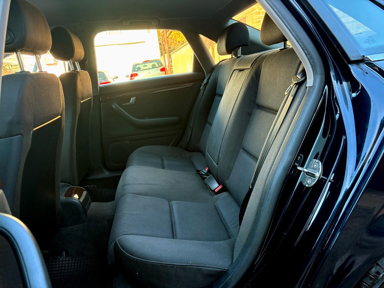 Audi A4 1.6 benz.-U.Propr-129000km-EURO 4-2003