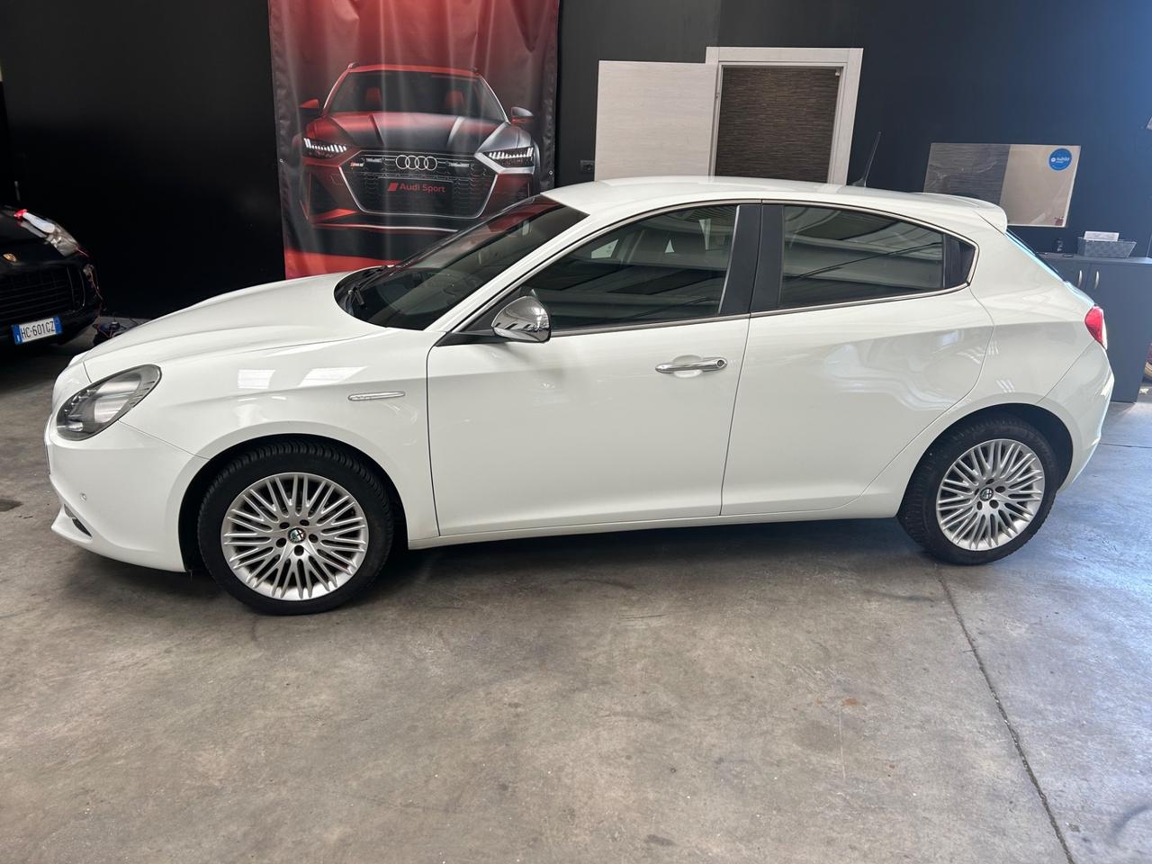 Alfa Romeo Giulietta 1.6 JTDm-2 105 CV Distinctive