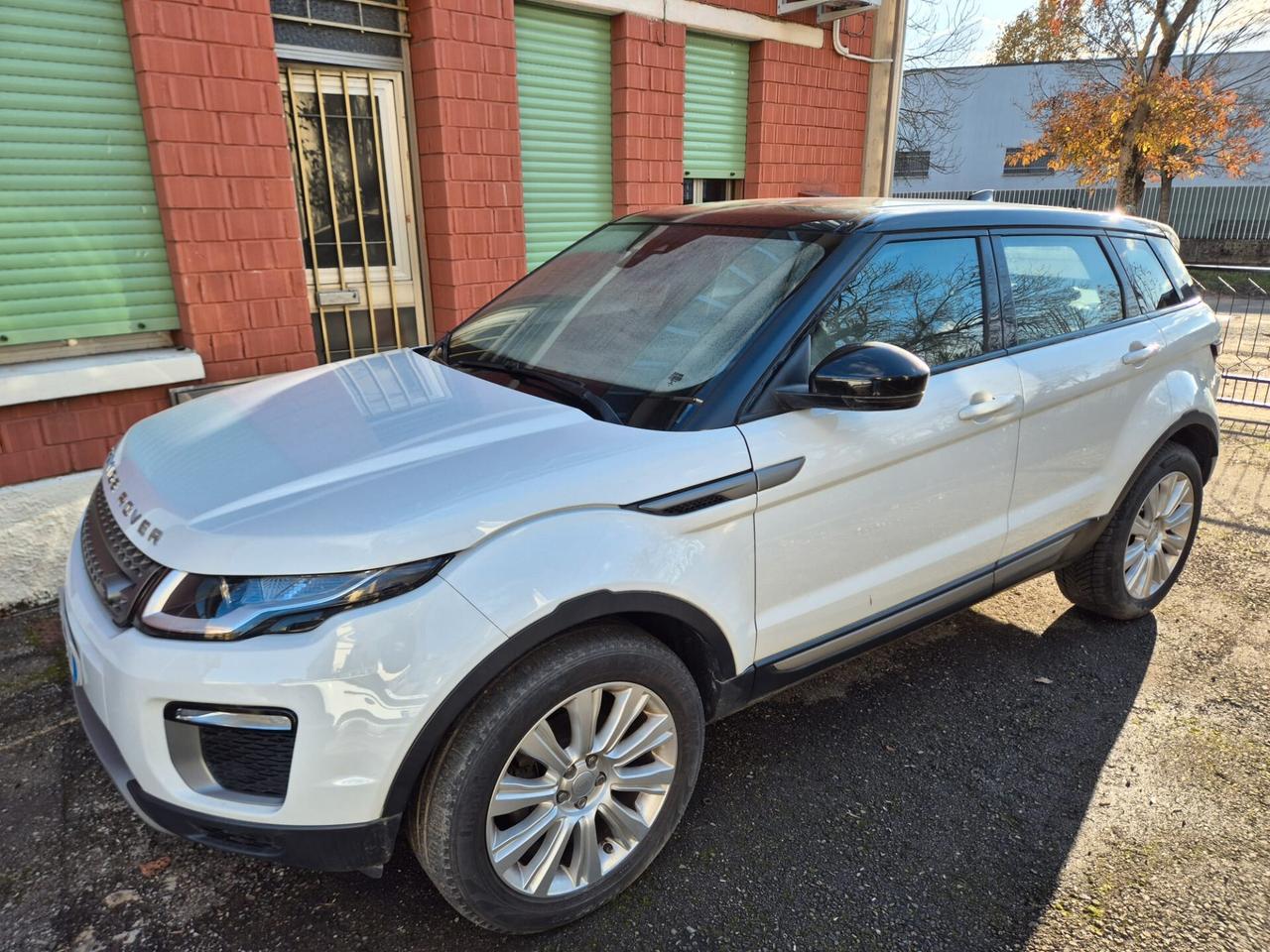 Land Rover Evoque 2.0 td4 Pure 150cv