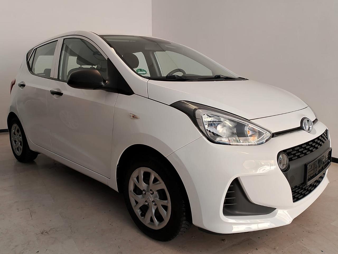 Hyundai i10 1.0 MPI OK NEOPATENTATI OFFERTA