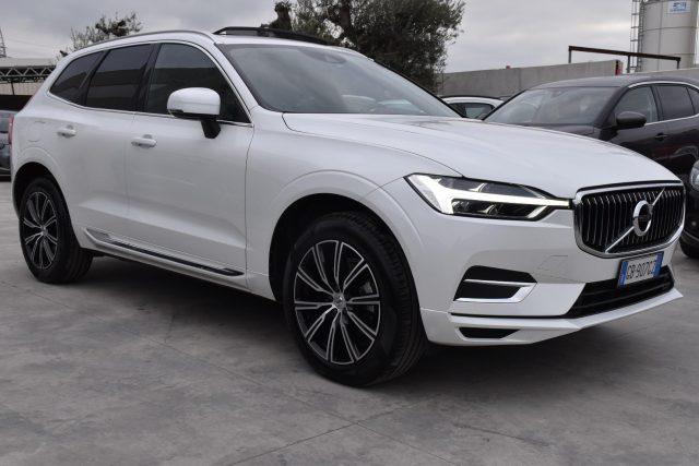 VOLVO XC60 D4 AWD Momentum *TETTUCCIO, PELLE*