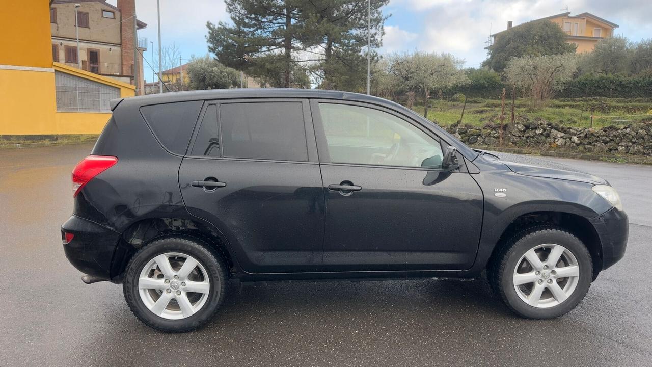 Toyota RAV 4 RAV4 2.2 D-4D 136 CV