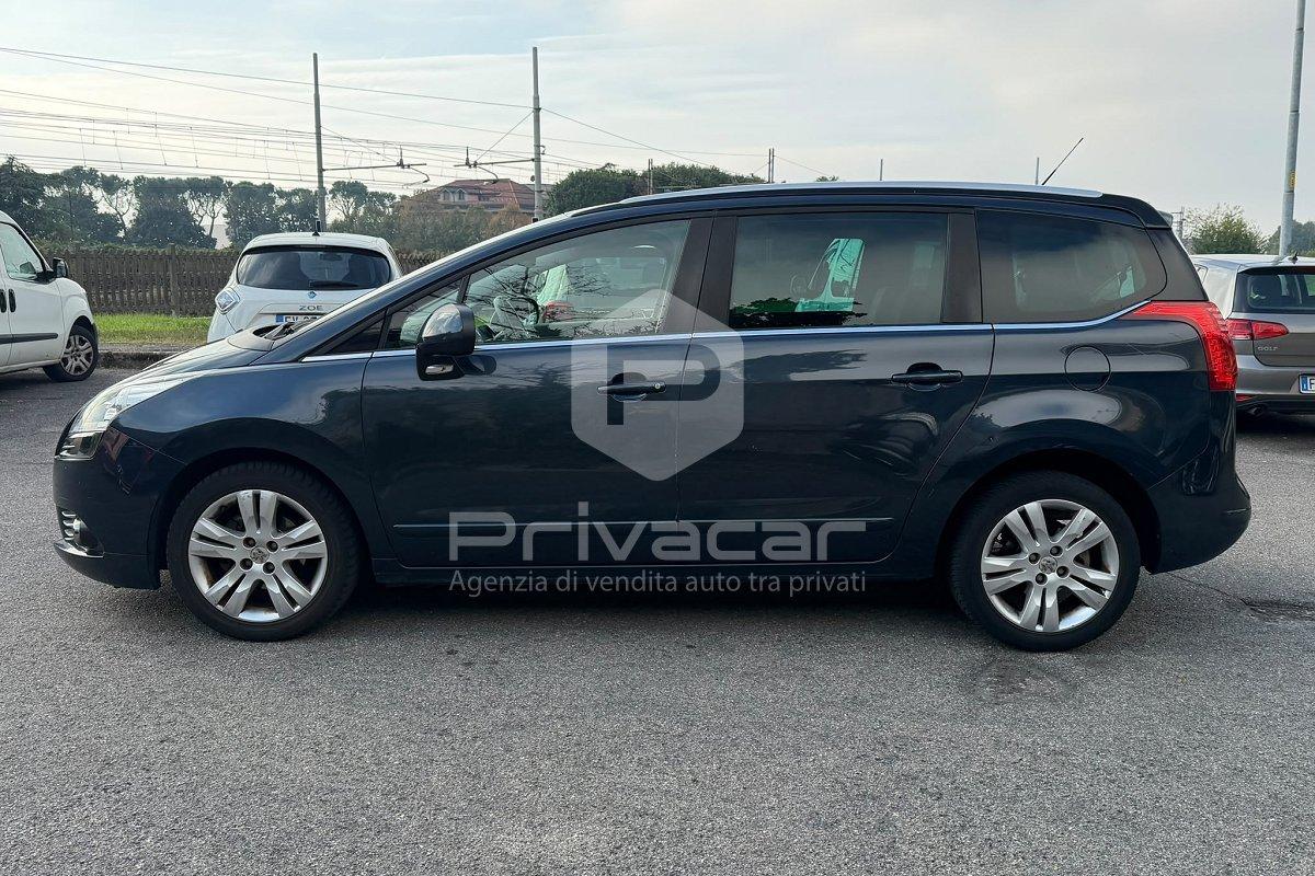 PEUGEOT 5008 1.6 HDi 115CV Allure