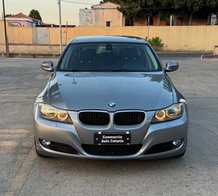 Bmw 320D INTERNI IN PELLE/NAVI/XENO