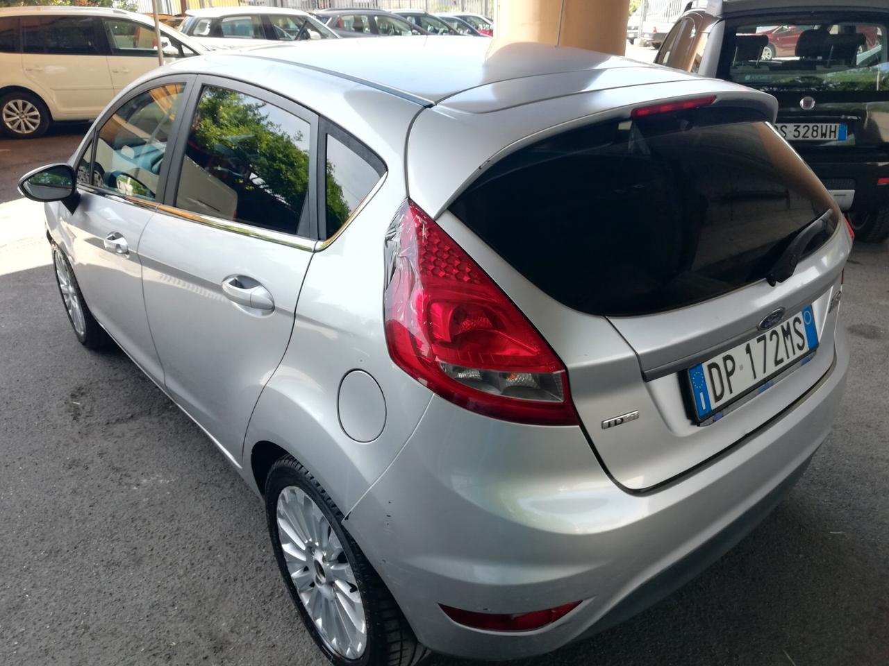 Ford Fiesta 1.4 TDCi 5p. Ghia