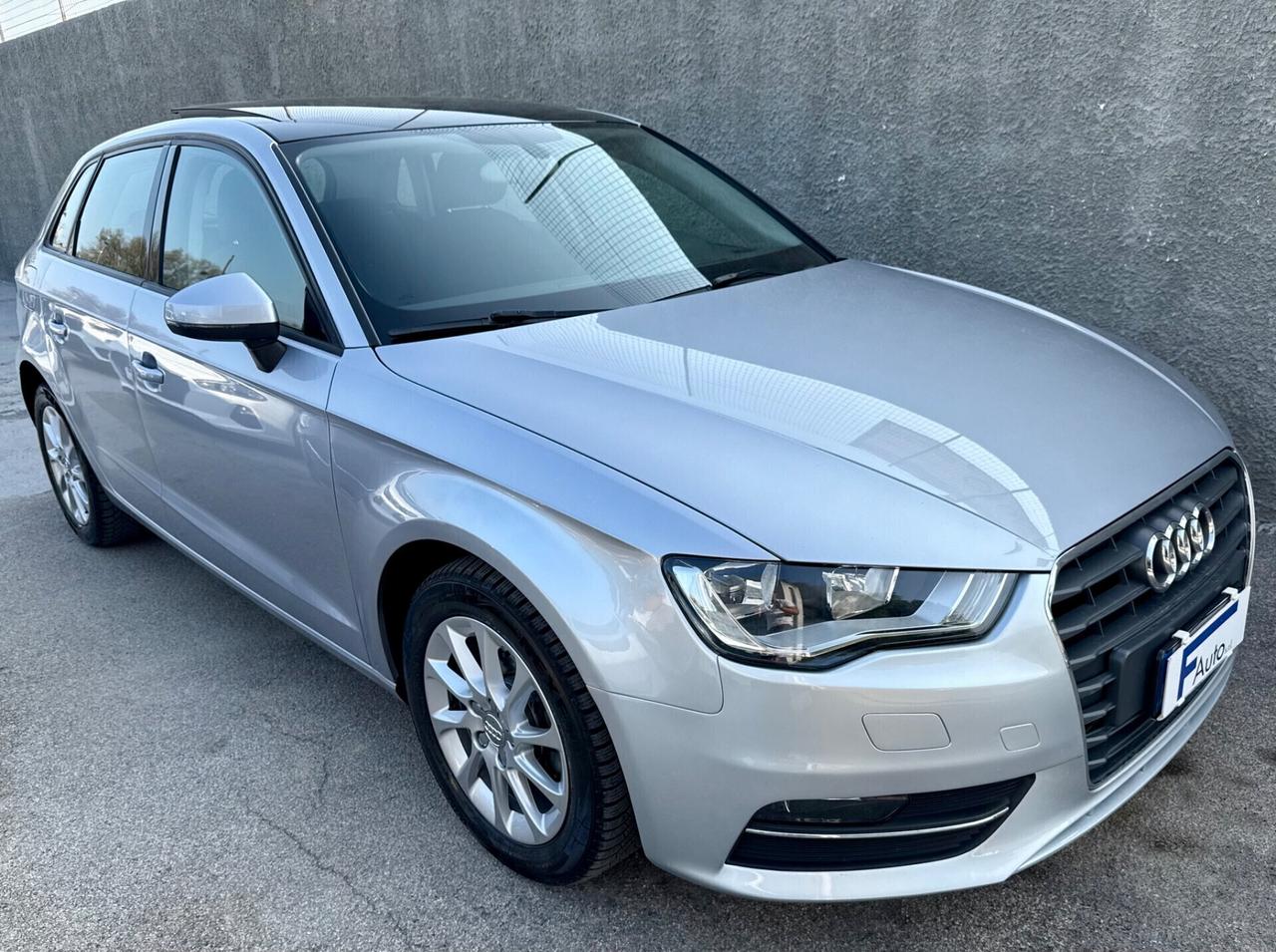 Audi A3 1.6 TDI,TETTO APRIBILE ,Climatronic bizona,Navi,ecc.
