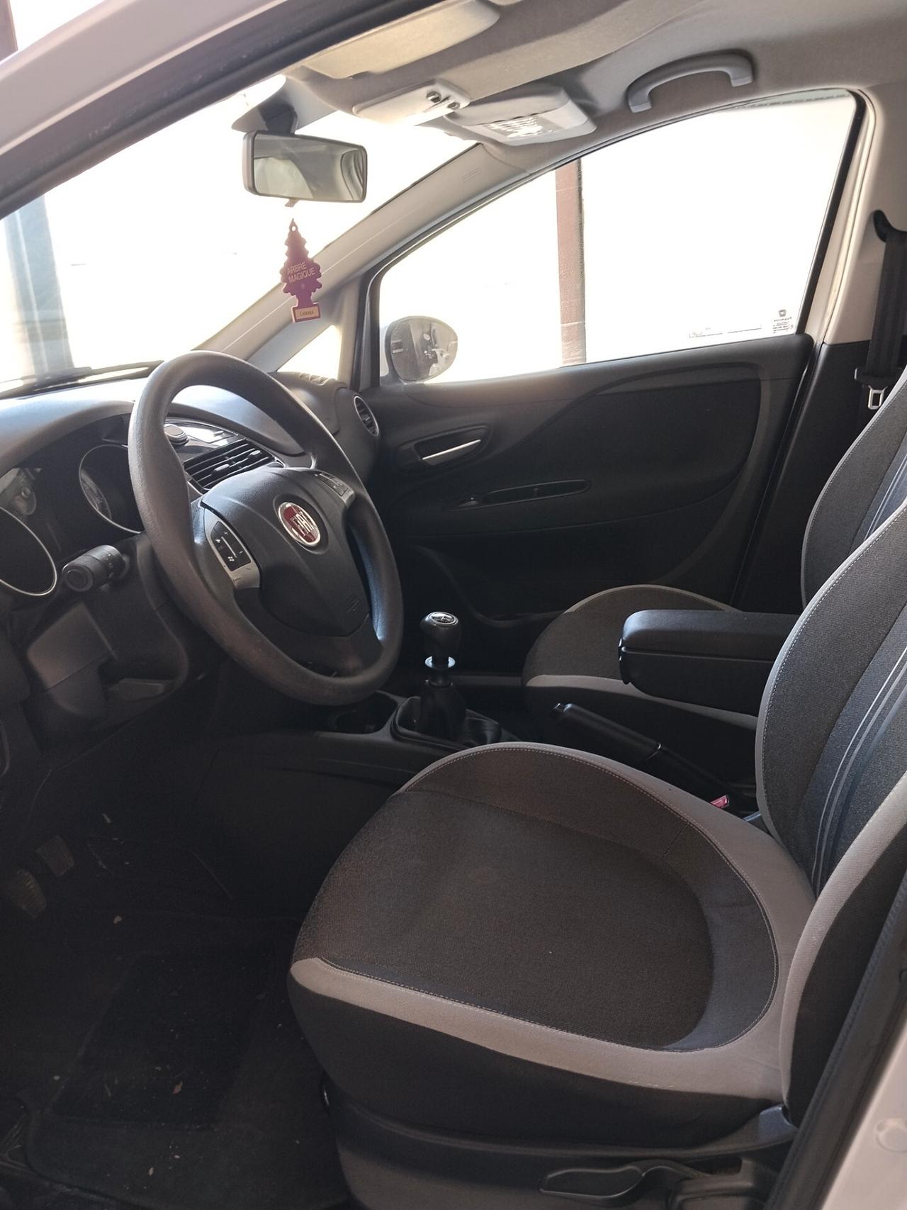 Fiat Punto 1.4 bnz/Metano 2013 CON GARANZIA