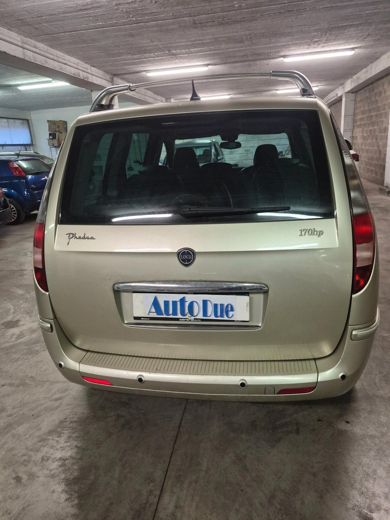 Lancia Phedra 2.2 MJT Platino