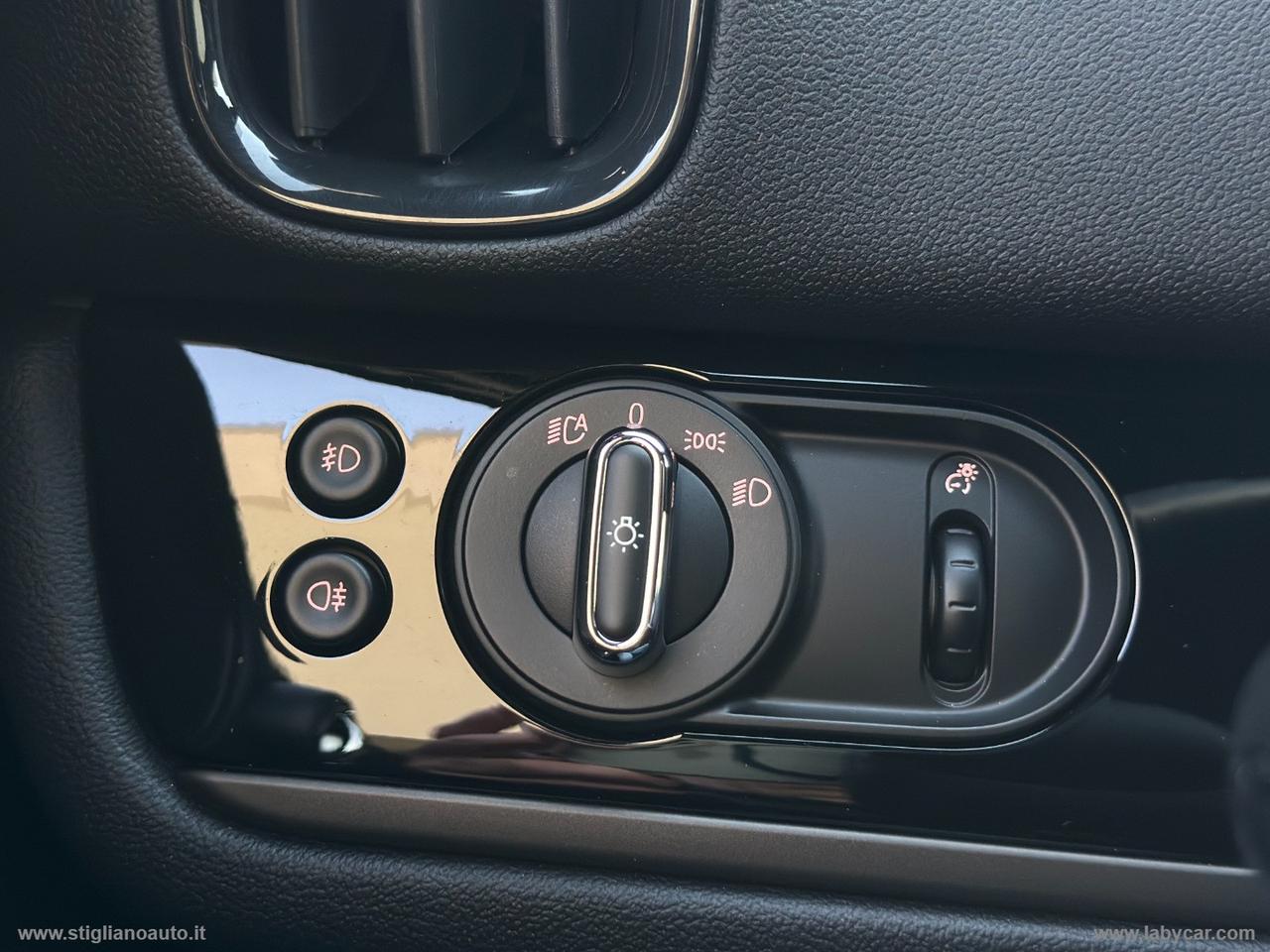 MINI Mini Cooper D Essential Countryman