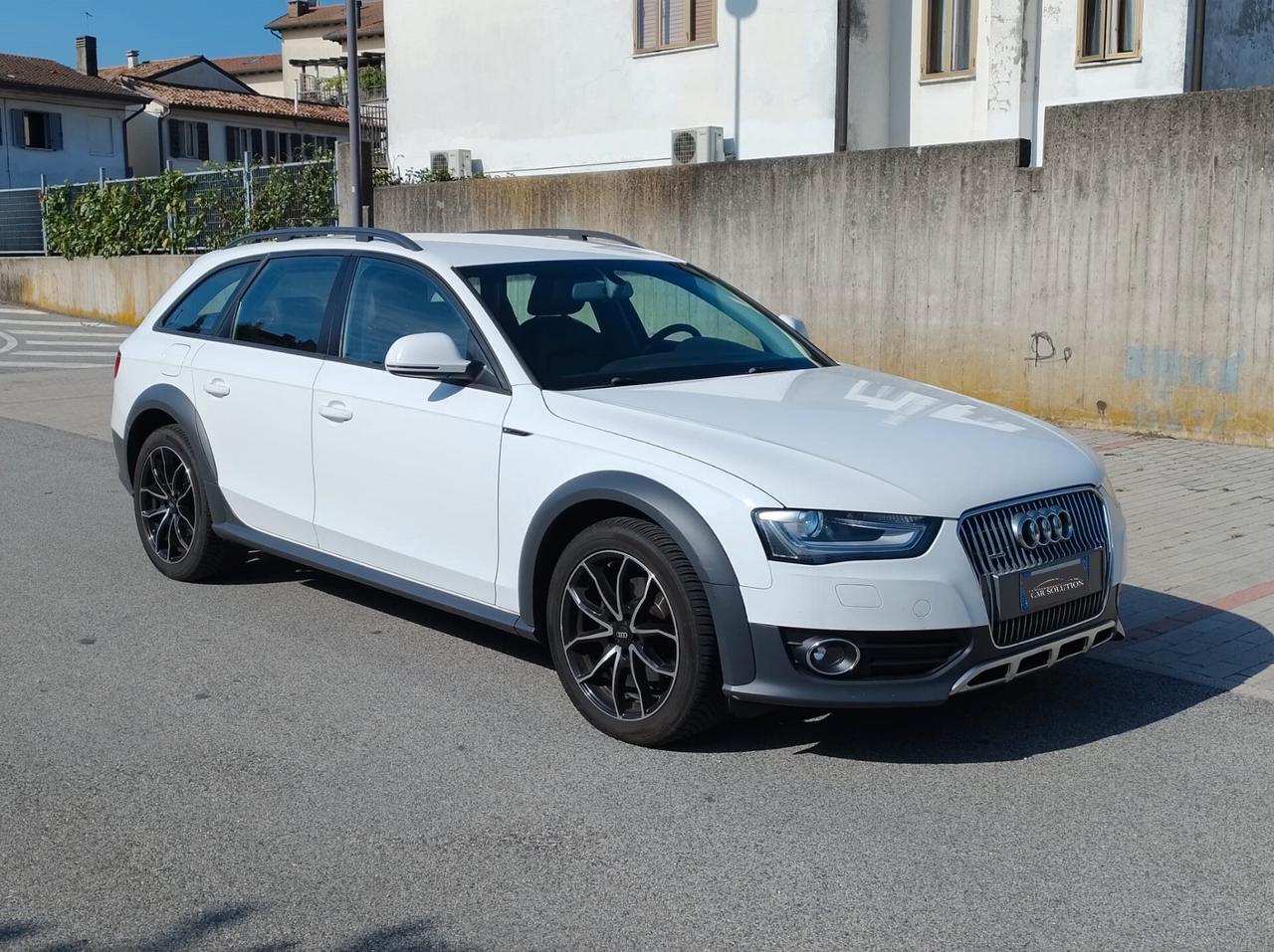 Audi A4 allroad 2.0tdi 150cv S-Line CAMBIO MANUALE