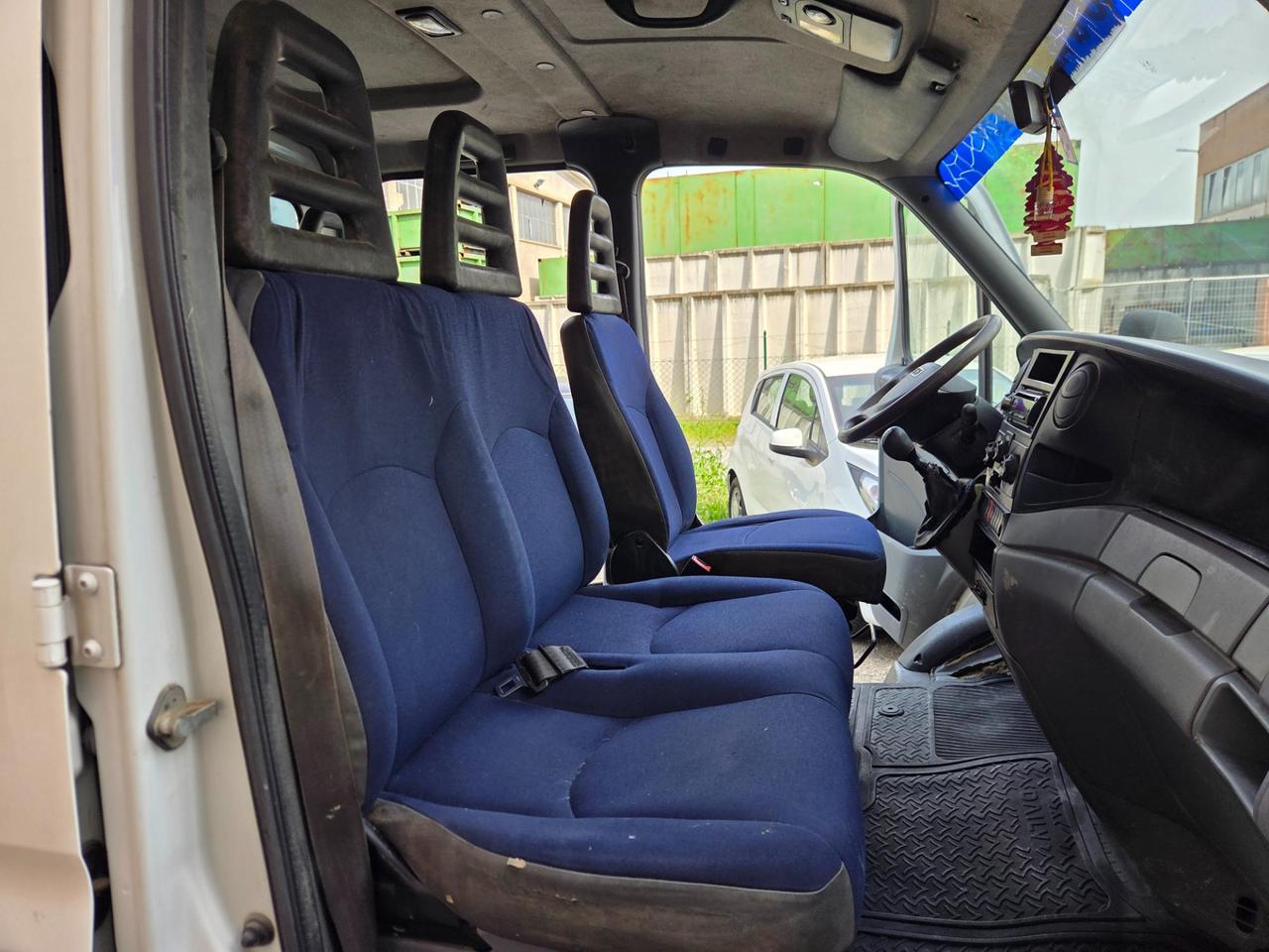 IVECO Daily 35 C12D d.cab. p.m. + IVA