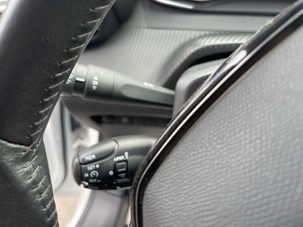 Peugeot 208 BlueHDi 100 Stop&Start 5 porte Allure KM CERTIFICATI
