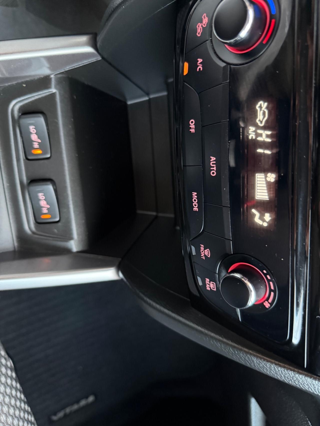 SUZUKI VITARA 1.4 HYBRID KM 50 MILA GANCIO TRAINO