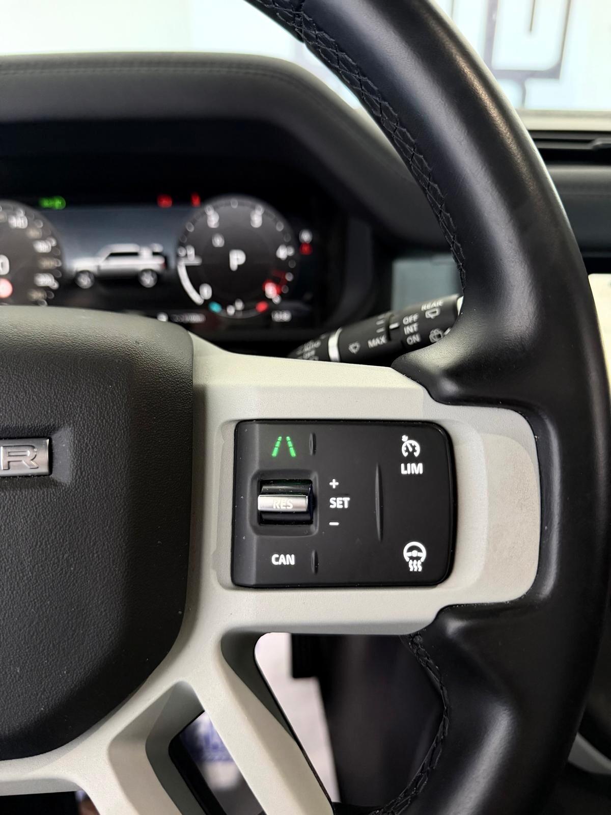 Land Rover Defender 110 3.0D I6 250 X-Dynamic SE