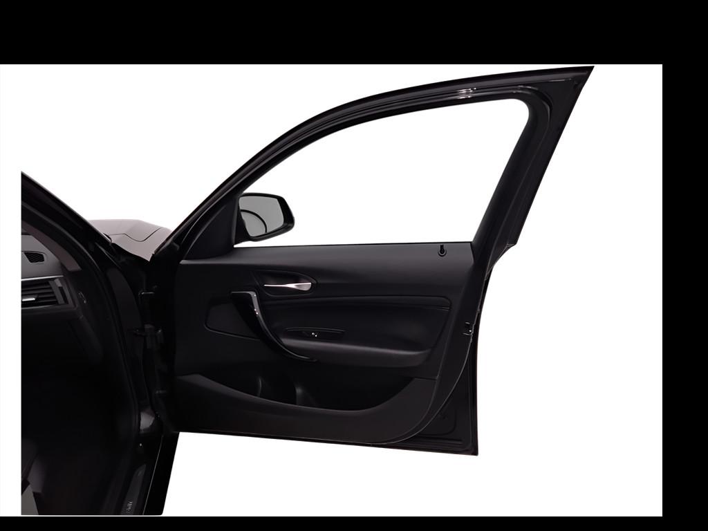 BMW Serie 1 F/20-21 2015 - 118d Sport auto 5p my18