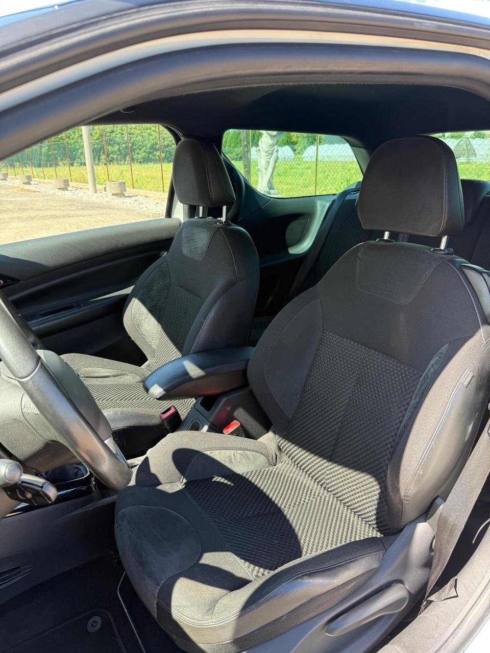 Ds DS3 DS 3 1.2 VTi 82 Just Black
