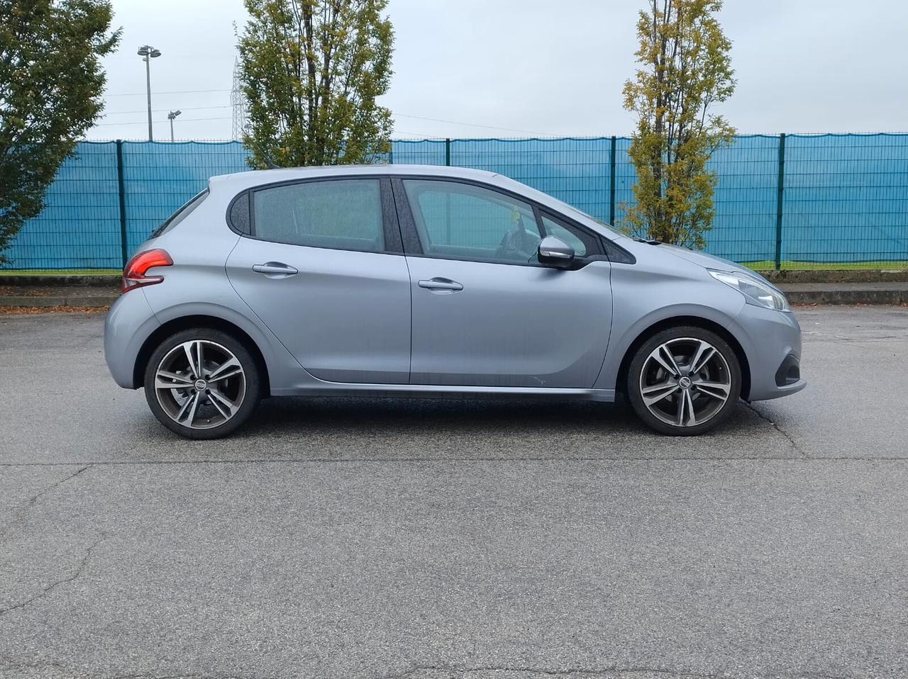 Peugeot 208 Allure 1.5blueHDi 102cv 5porte UNIPRO