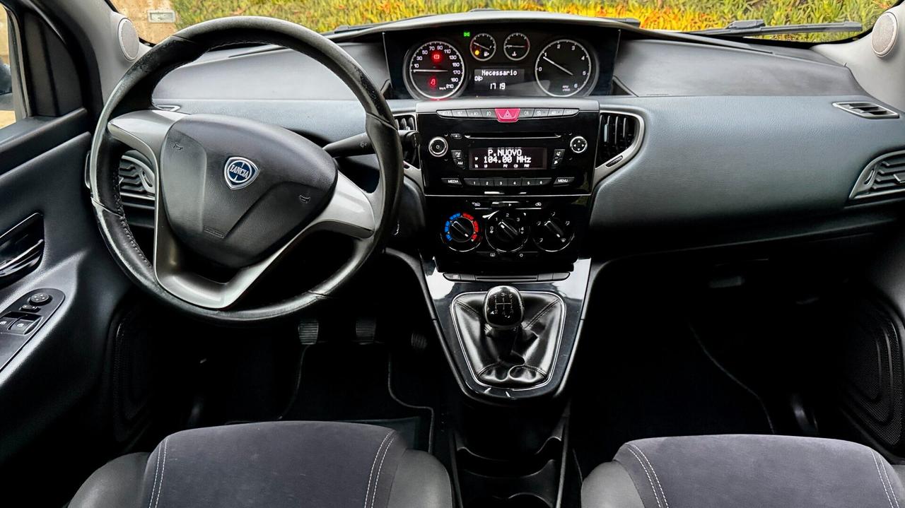 Lancia Ypsilon 1.3 MJT 95 CV. Motore nuovo