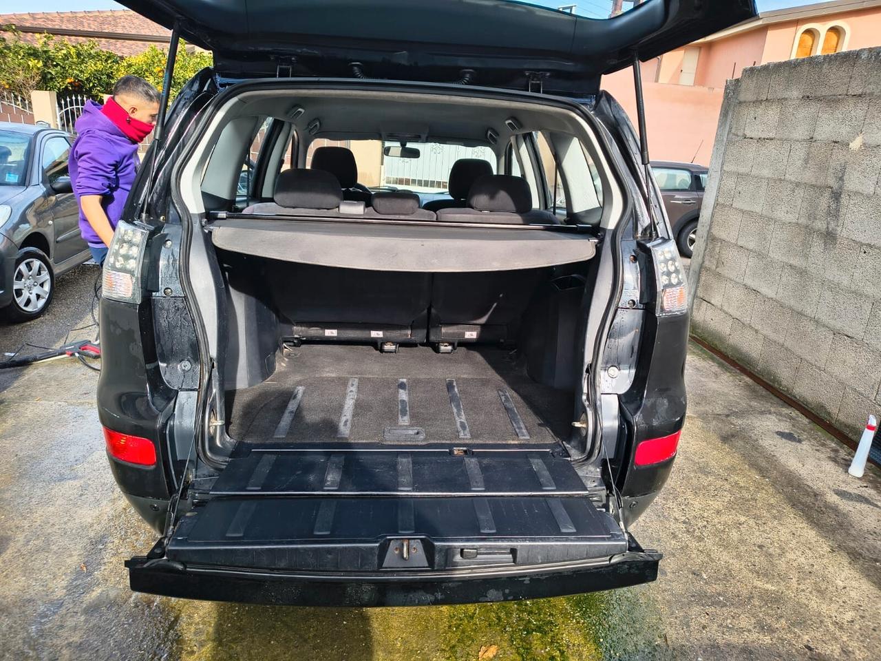 Mitsubishi Outlander 2.0 DI-D Invite DPF