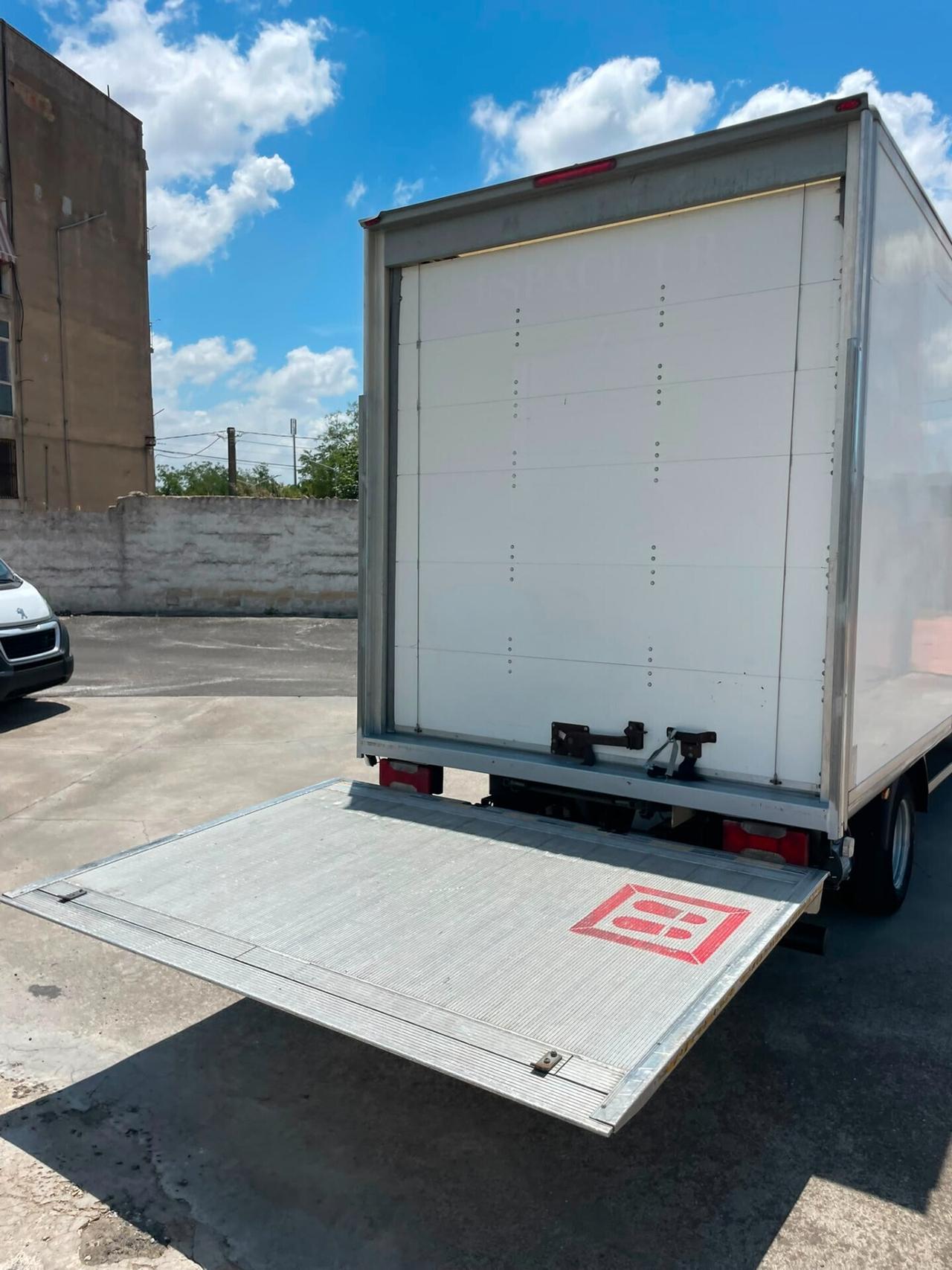 IVECO DAILY FURGONE CASSA E SPONDA IDRAULICA 35C13