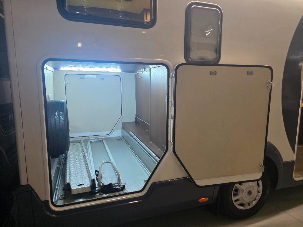 CAMPER ROLLER TEAM T-LINE GARAGE S