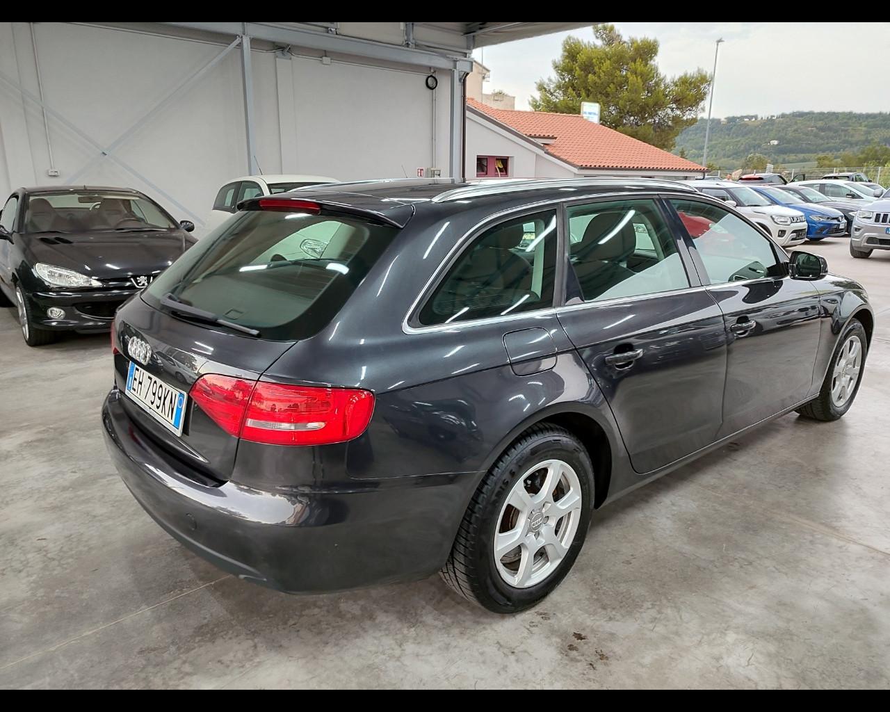 AUDI A4 4ª serie - A4 Avant 2.0 TDI 120 CV Ambiente