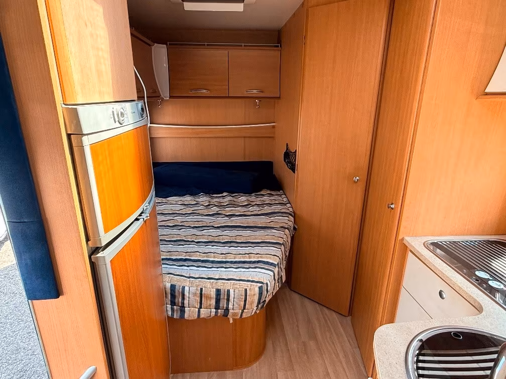 CAMPER CHAUSSON FLASH 06