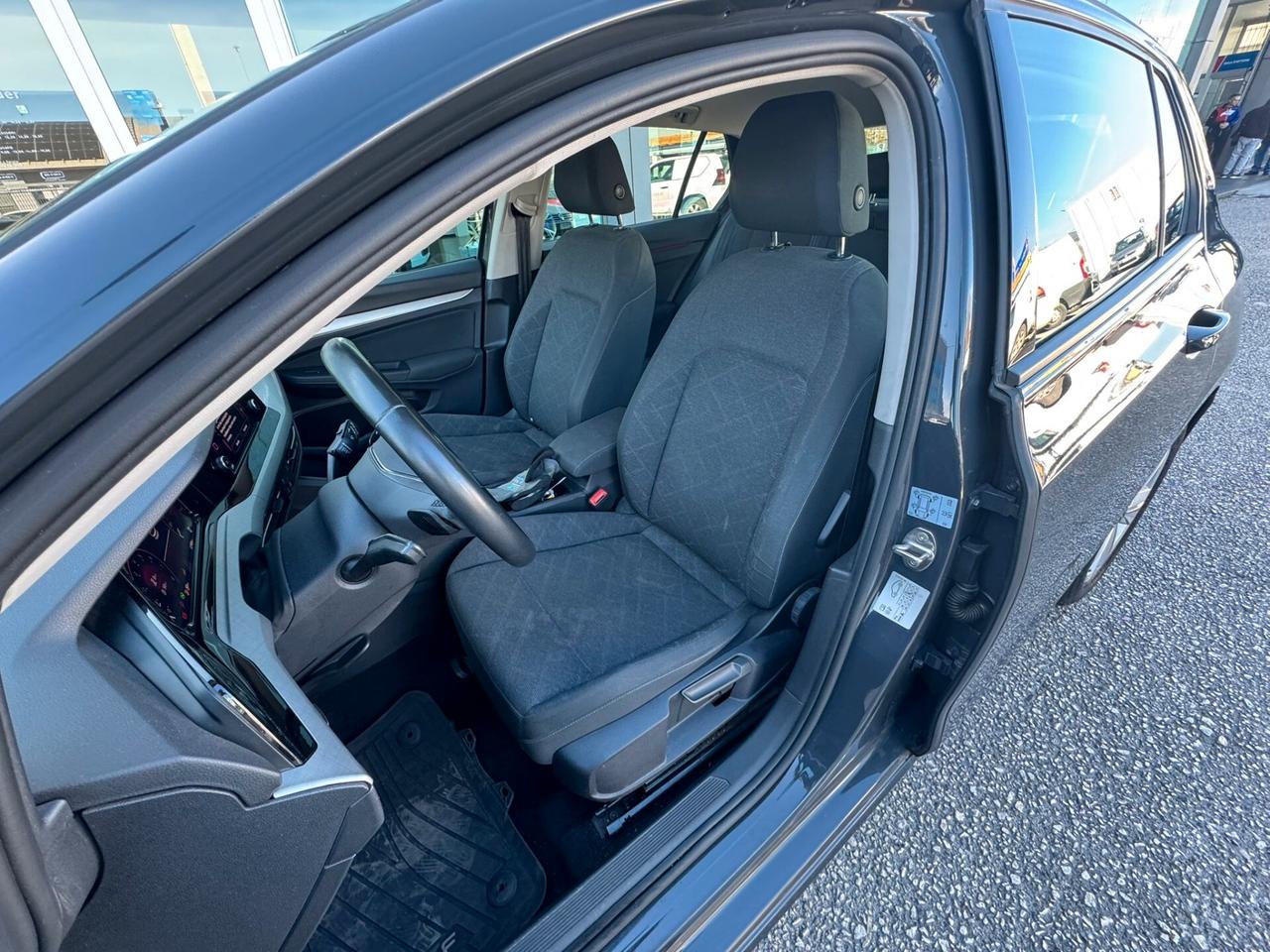 Volkswagen Golf 1.5 TGI DSG Life