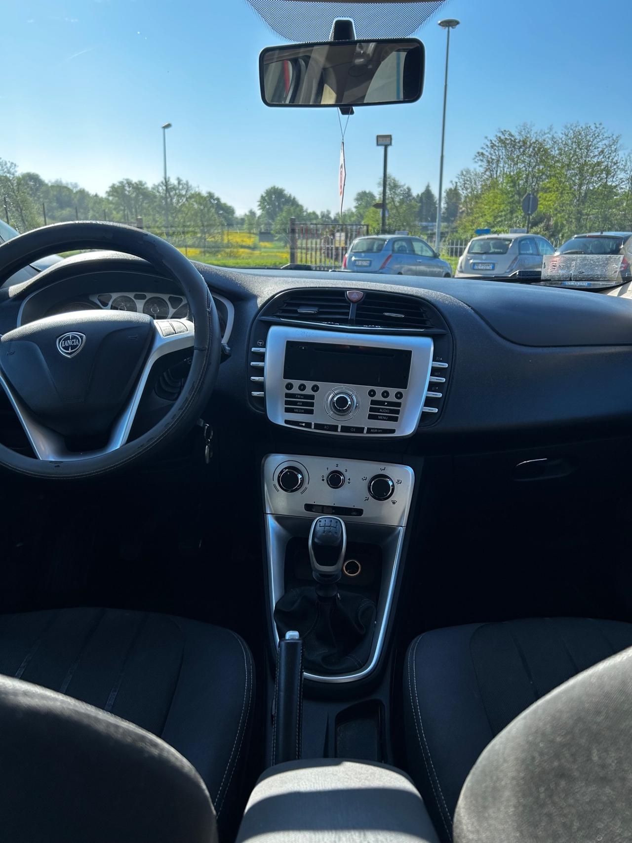 Lancia Delta 1.4 T-Jet 120 CV Silver