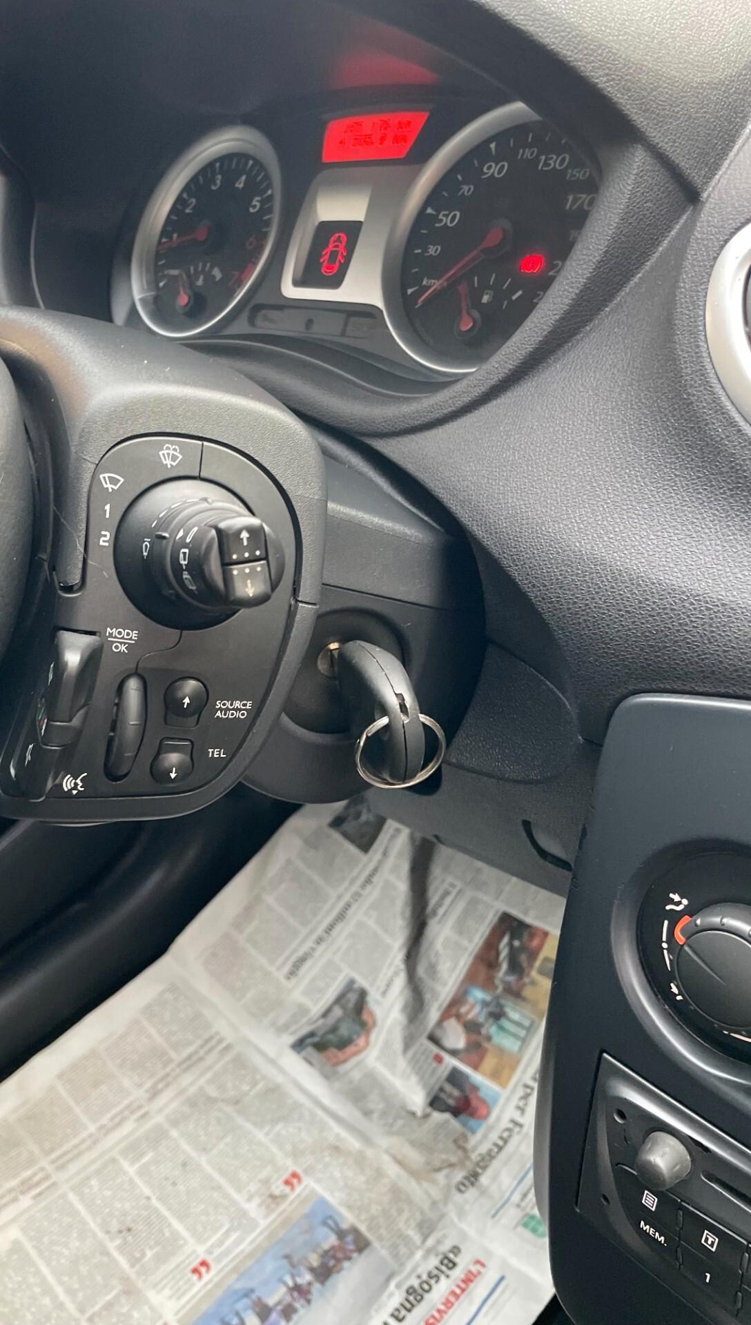 Renault Clio 1.2 GPL 5p Dynamique Distribuzione Tagliandata Neopatentati