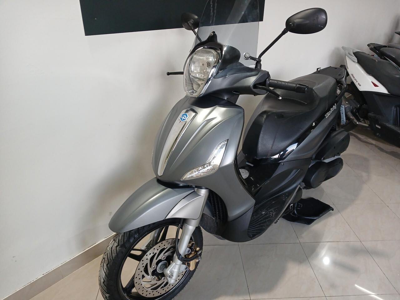 Piaggio Beverly 350 SPORT TOURING