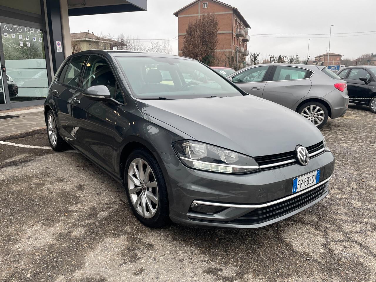Volkswagen Golf 2.0 TDI DSG 5p. Executive BMT IVA ESPOSTA