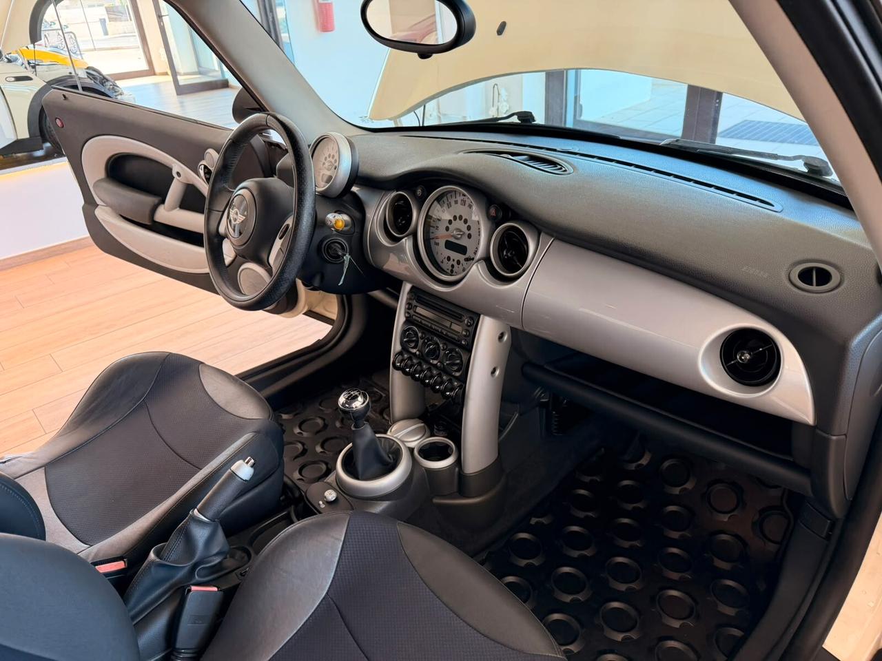 Mini 1.6 16V Cooper