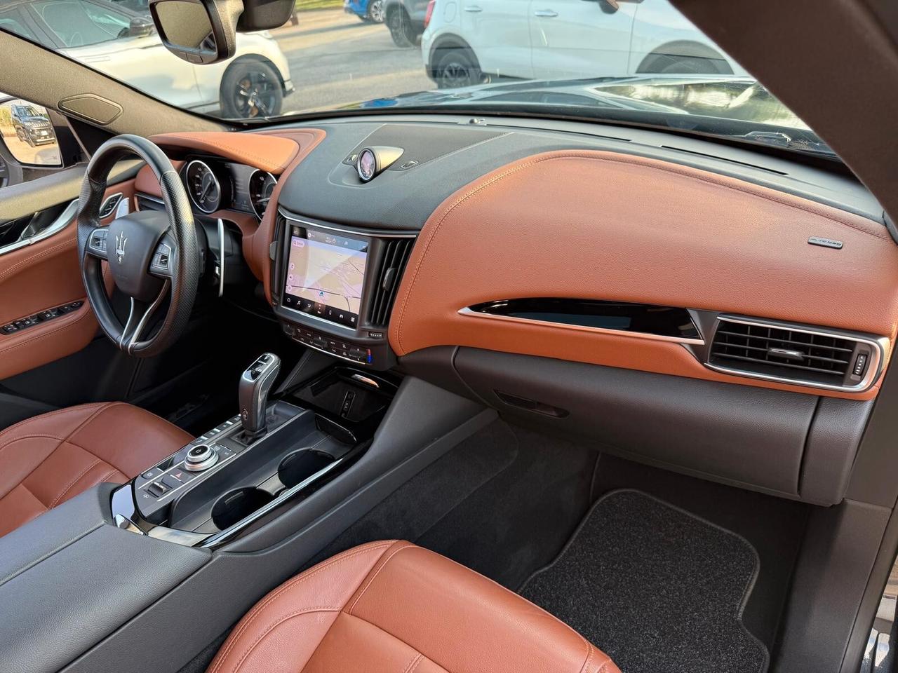 Maserati Levante GRANSPORT ESCLUSIVA AFFARE