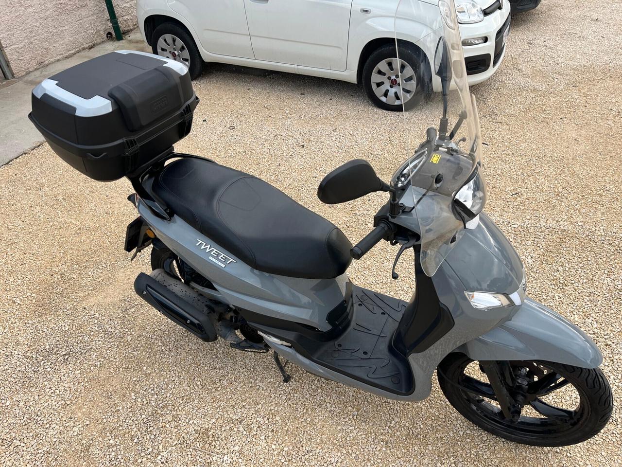 Peugeot Tweet 125 i ACTIVE E5